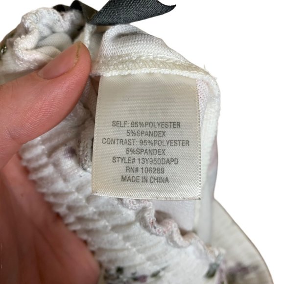 Alya White with Pink Purple Floral Lounge Shorts Women's Size Small - Picture 3 of 5